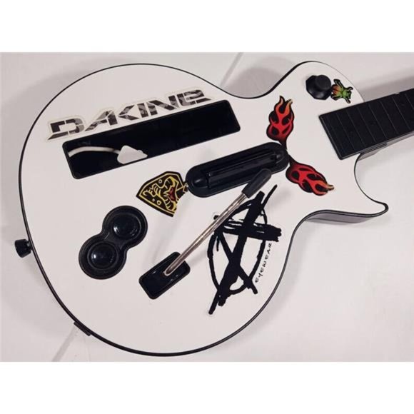 TESTED! Wii Guitar Hero Gibson Les Paul White Wireless Guitar w/ Strap & Game - Picture 7 of 10